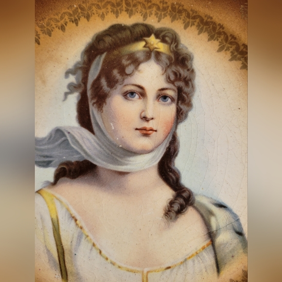 Antique Queen Louise Plate - Picture 2 of 4